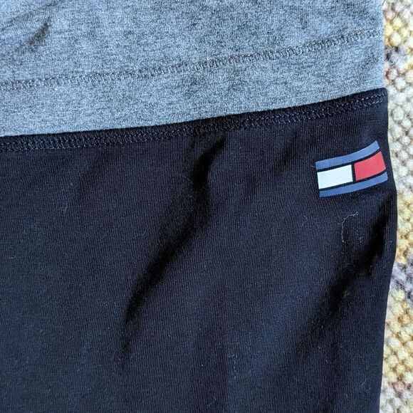 Tommy Hilfiger Sport Cropped Capri Leggings size 1X gray waist band - Picture 4 of 7